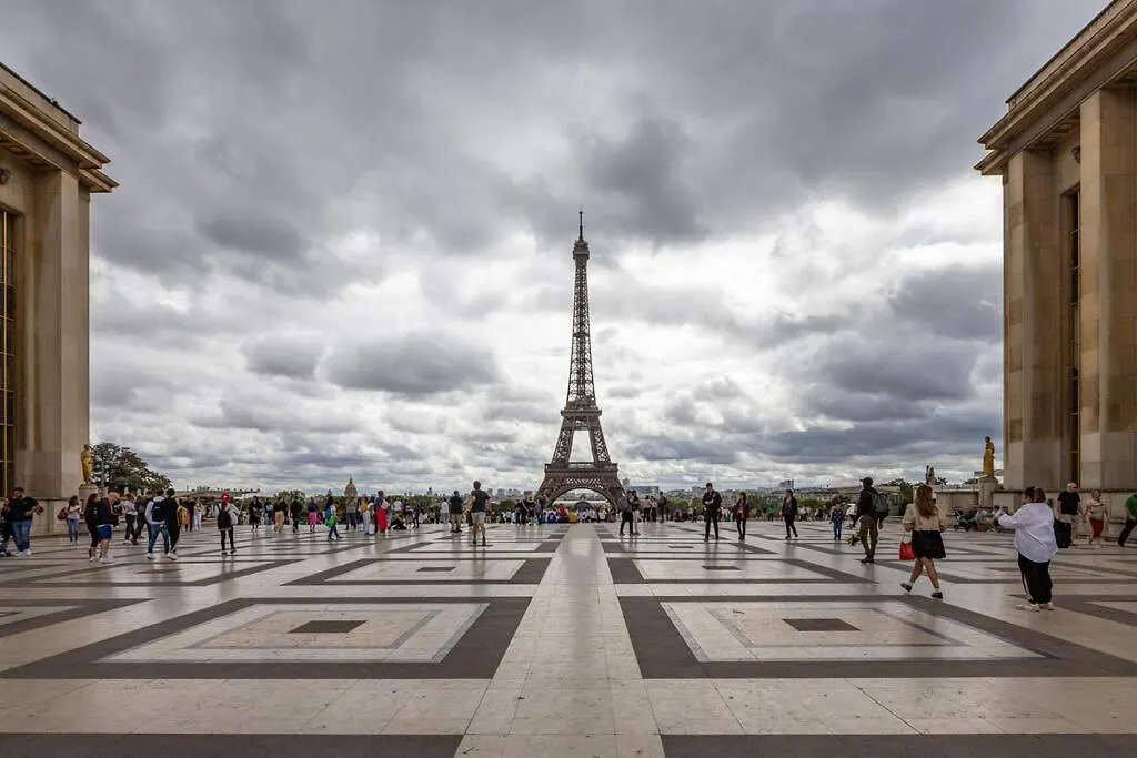 Cozy Studio Near The Eiffel Tower Paris France