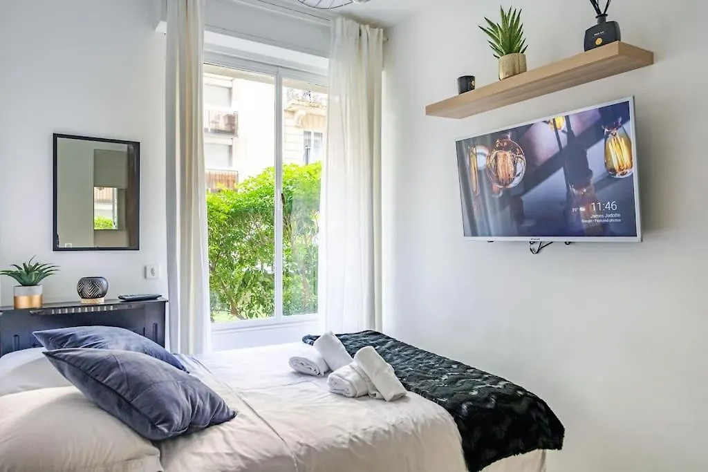Cozy Studio Near The Eiffel Tower Paris 0*,  France